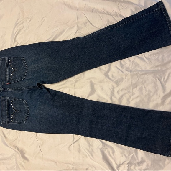 EUC Levi’s denim jeans. Size 6. - Picture 2 of 10